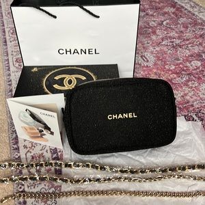 Holiday 2021 make up bag